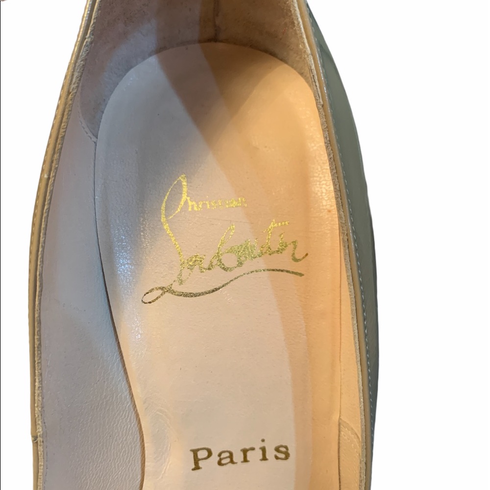 Christian Louboutin  patent leather pump in size 5 - Picture 7 of 8